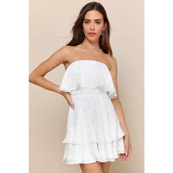 NWT Lulus True Lover Burnout Floral Ruffled Strapless Mini Dress Size L White